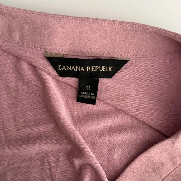 Banana Republic XL V-Neck Blouse Mixed Media Pleated High Low Quiet Luxury EUC - Picture 6 of 10